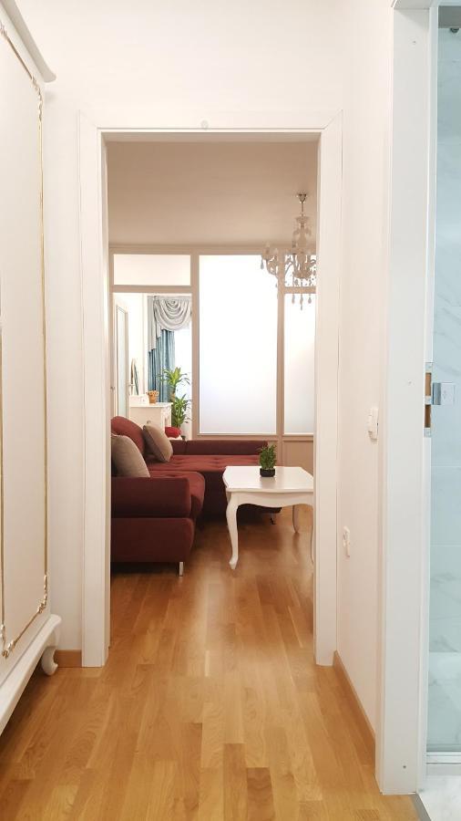 E&e 4* Arena Stozice Apartman